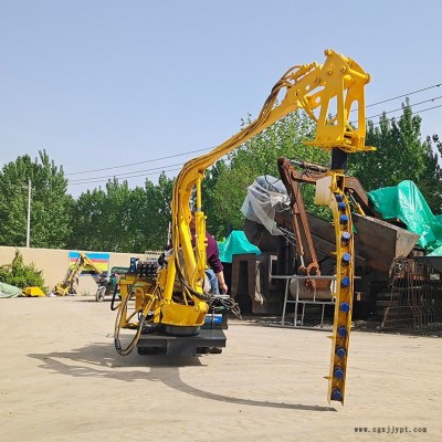 路信橡膠履帶修剪機 小型自走式冬青綠籬機 公路雜草割草機廠家